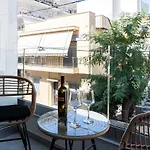 מלון דירות Empress Luxury Residences וולוס