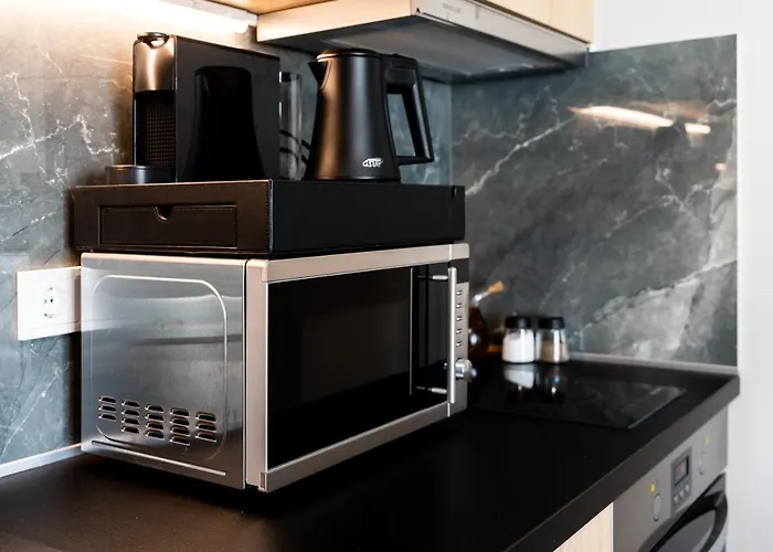 Empress Luxury Residences Aparthotel 4*