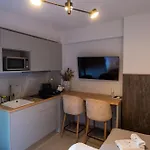 Aparthotel Empress Luxury Residences 4*