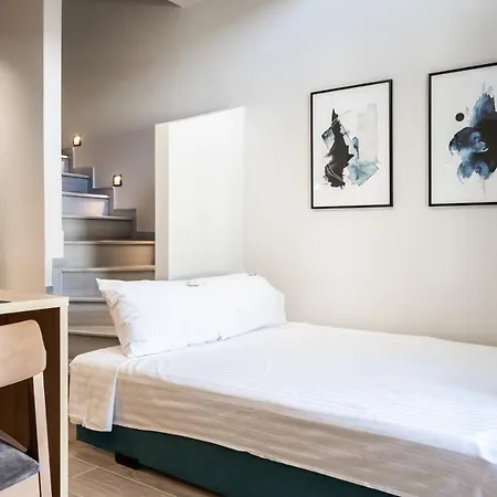 Empress Luxury Residences Aparthotel