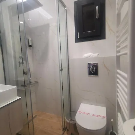 Empress Luxury Residences 4* Volos
