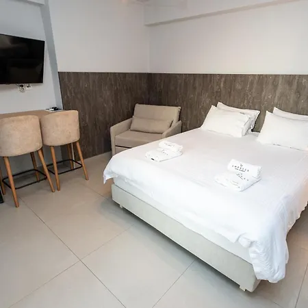 Empress Luxury Residences Lejlighedshotel 4*