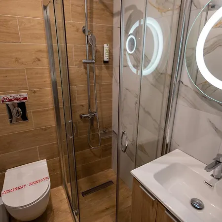 Empress Luxury Residences 4* Volos