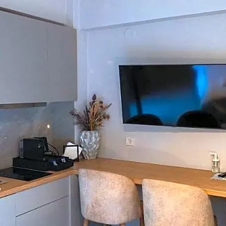 Empress Luxury Residences Golos