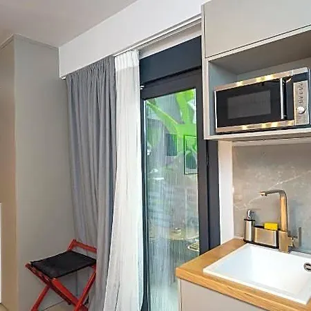 Empress Luxury Residences 4* Golos