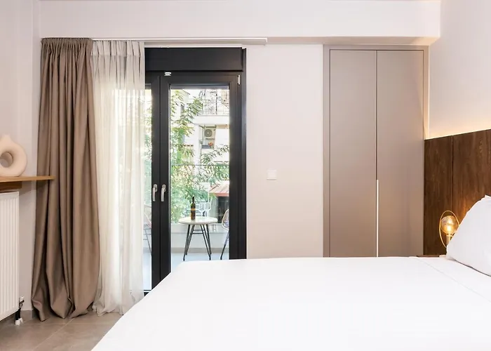 Empress Luxury Residences מלון דירות