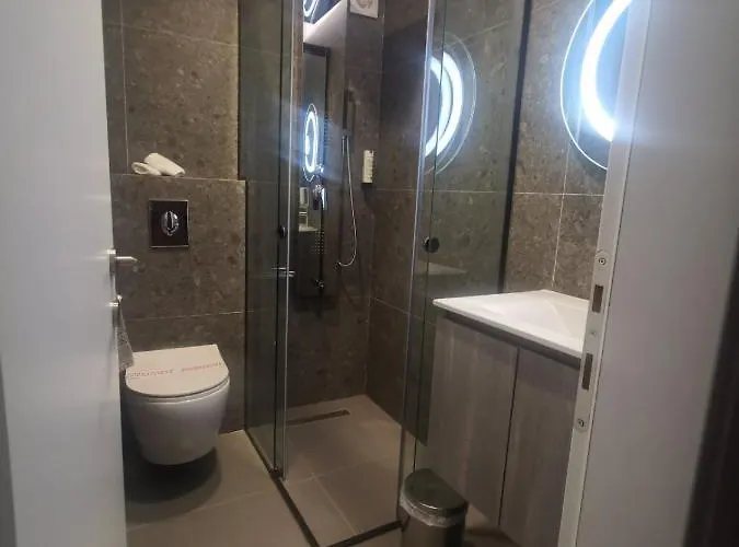 Empress Luxury Residences 4*