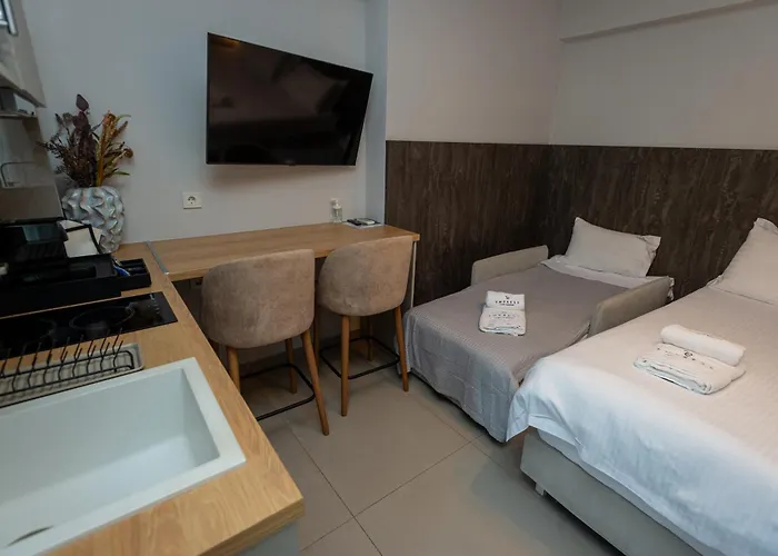 Empress Luxury Residences 4* Volos