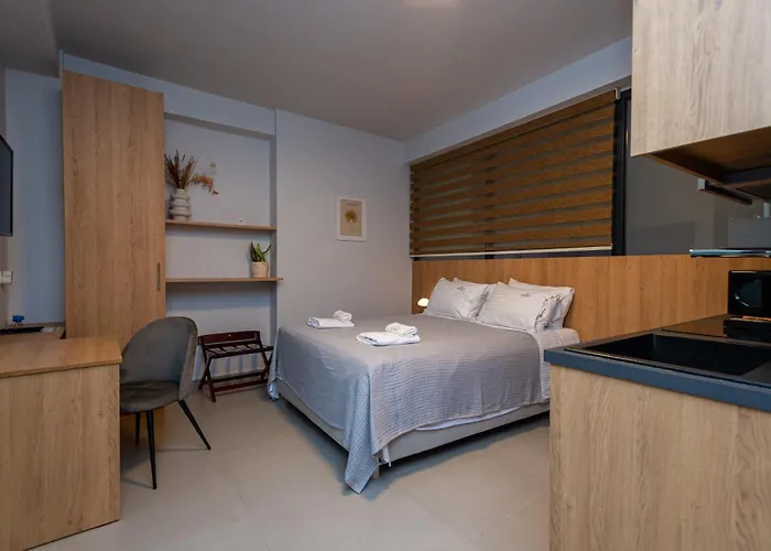 Empress Luxury Residences Apartahotel