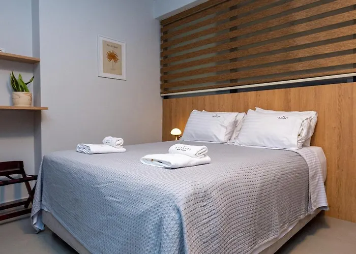 Empress Luxury Residences מלון דירות וולוס